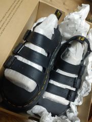 極美品 Dr. Martens KASSION サンダル ブラック UK7 - メルカリ