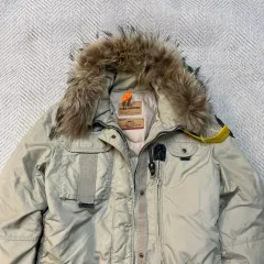 PARAJUMPERS ウィメンズ Sのサムネイル