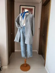 新品) ノーカラーグレーコート