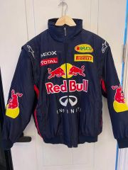 Red Bull INFINITI ジャケット 2万→11200 最終値下げ - メルカリ