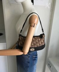 CHANEL シャネル【極美品】キャンバス アイコン クローバー ワン