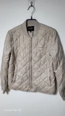 GUESS 軽量ダウン155のサムネイル
