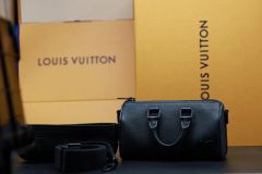 【期間限定】HERMES トロッティング 黒 メンズ ショルダーバッグ 美品 期間限定】HERMES トロッティング 黒 メンズ ショルダーバッグ 美品