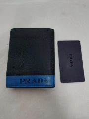 RFID搭載✨️プラダ 二つ折り財布 サフィアーノ 三角ロゴ レザー シボ