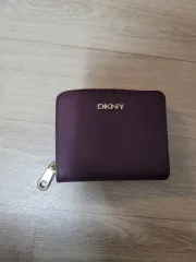 DKNY 財布のサムネイル