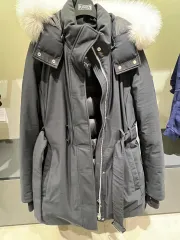 MOOSE KNUCKLES ムースナックルズ レディースダウンのサムネイル