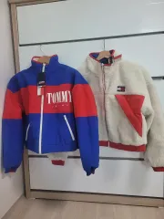 新品) トミー ジーンズ レディース リバーシブル ボア フリース シェルパ クロップドジャケット S M L