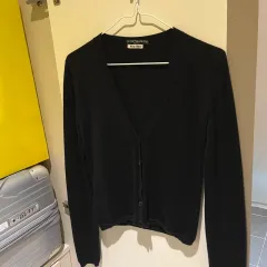 ミュウミュウ x 10コルソコモ カシミア 70% / 30% シルクのサムネイル