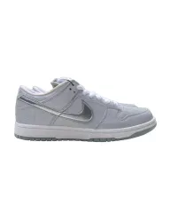 260 NIKE ダンク SB ロー メディコム 3