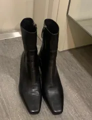 ZARA 靴