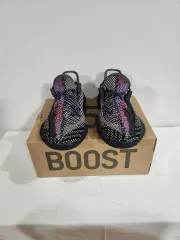 255 イージーブースト 350v2 イエヒル ノンリフレクティヴ