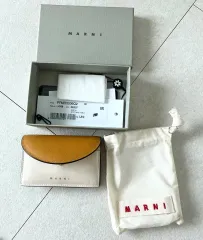 マルニ カードウォレットのサムネイル