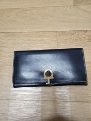 廃盤！Salvatore Ferragamo 長財布 ライトブルー - メルカリ