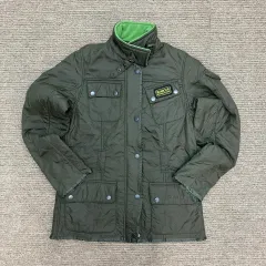 BARBOUR バブアー インターナショナル タートルネック レディース キルティング ジャケット カーキのサムネイル