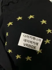L VETEMENTS ヴェトモン U-ニット ブラックのサムネイル