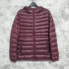 新品タグ付き】UNIQLO パフテックボリュームパーカ ワイン M - メルカリ