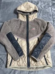 ナイキ ベージュ インシュレイティッドウィンター フーディキルトボア