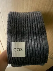 COS マフラー グラデーションのサムネイル