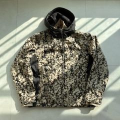 BURTON マウンテンパーカー カモフラージュ柄 Mサイズ - メルカリ
