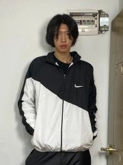 【ソンガン着用】NIKE solo swoosh nylon jacket ソンガン着用】NIKE solo swoosh nylon jacket - メルカリ