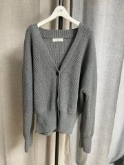 2025タグ付 ATON RAMIE WOOL Vネック ニット カーディガン - メルカリ