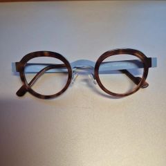 白山眼鏡　廃盤　ハクサン丸鼈甲めがね　度あり付属品なし 白山眼鏡 廃盤 ハクサン丸鼈甲めがね 度あり付属品なし - メルカリ