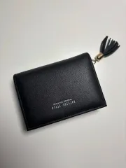 エイブリー 財布のサムネイル