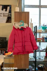 キッズダウン ベネトン ピンク120サイズのサムネイル
