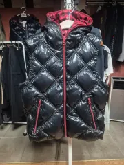 GUESS ダック ダウンベストのサムネイル