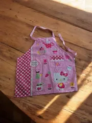 (日本) HELLO KITTY エプロン 110-120