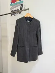 DKNY グレー ストライプ ジャケットのサムネイル