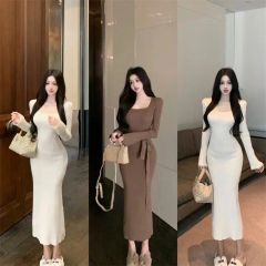 完売商品】ルナアンヘリナ スリット入りワンピース - メルカリ