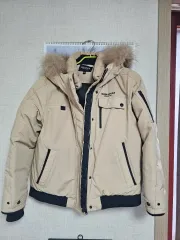 GUESS ショートダウン Sのサムネイル