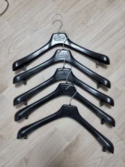 LARDINI 最新ハンガー 5本セット ラルディーニ - メルカリ