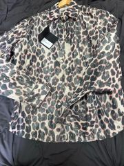 LILY LEPPO LEOPARDレオパード ヒョウ柄 長袖シャツ - メルカリ