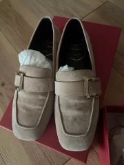 Pretty Ballerinas ローファー AIRIN 39新品 - メルカリ