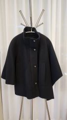FENDI ダブルフェイス コサージュ付きポンチョコート ショートコート