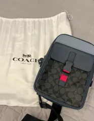 COACH コーチ トレックパック シグネチャー クロスボディーバッグ
