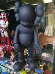 pink pink様専用|単品変更】正規品 KAWS カウズ ピーポくん - メルカリ