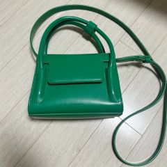 UNKNOWN PRODUCTS アンノウンプロダクツ ミニバック 緑 ポーチ - メルカリ