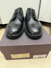 ヴァレンティノ ロックスタッズ THE B ドビ 未使用品のサムネイル