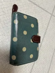 Cathkidston(キャスキッドソン) ドット ボタン 財布のサムネイル