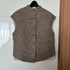 nest Robe 畔編みニットボタンベスト ネストローブ カシミヤ 25aw