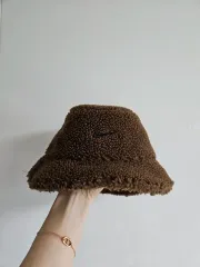 新品) ナイキキッズ ボア バケットハット