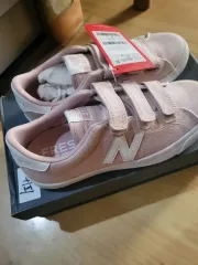 (新品) New Balance スニーカー 210 225のサムネイル