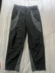 loresパンツ