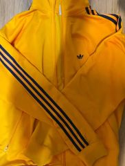 adidas トラックジャケット イエロー L 喧嘩独学 - メルカリ