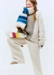 (新品) ZARA マフラーのサムネイル