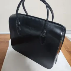PRADA ハンドバッグ 安く放出