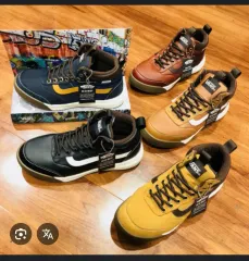 VANS ヴァンズ 225 新品 ブラックのサムネイル